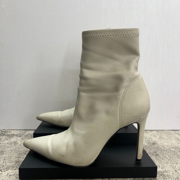 Zara Off White Faux Leather Pointed Toe Ankle High Heel Boots Size 6 - Picture 1 of 14
